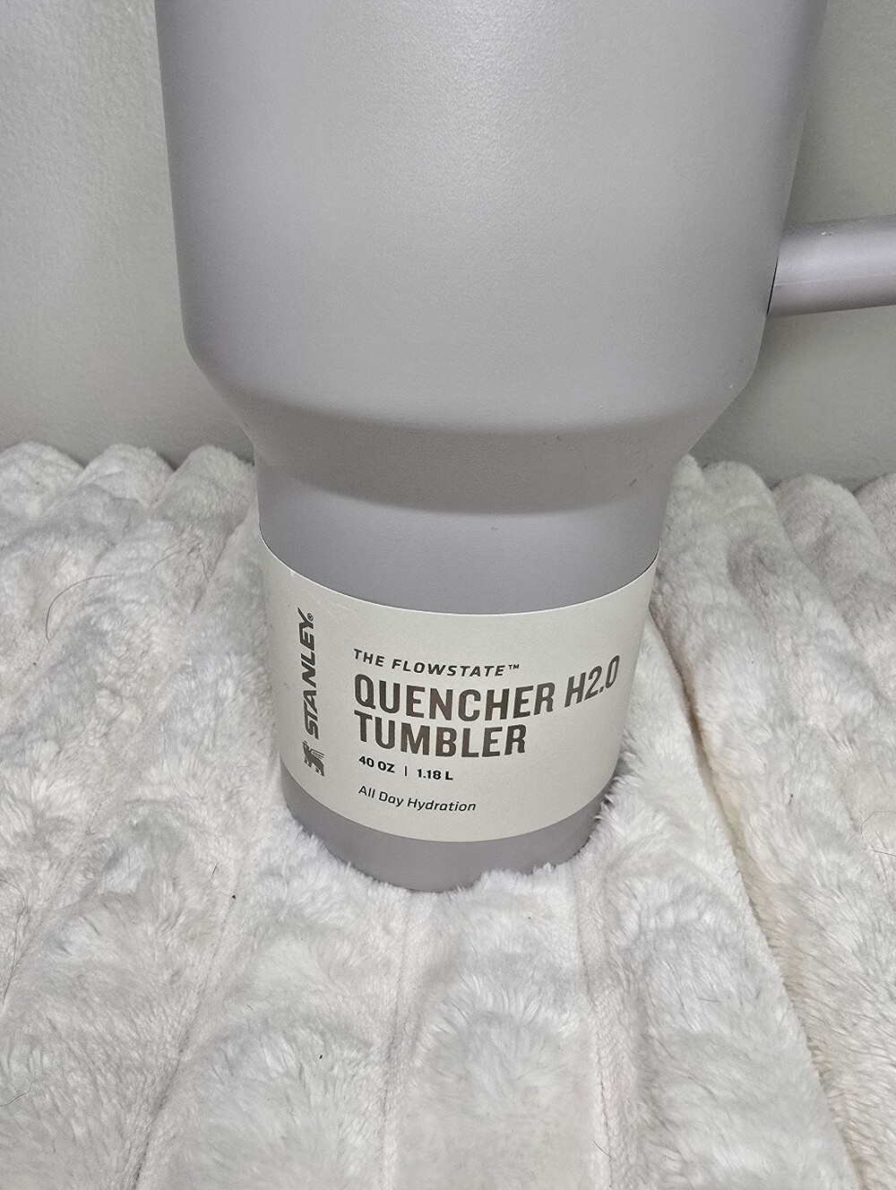 Stanley 40 Oz Quencher H2O Tumbler In Ash - Picture 4 of 8